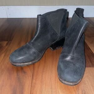 Sorel Cate Chelsea Boot Waterproof Size 9